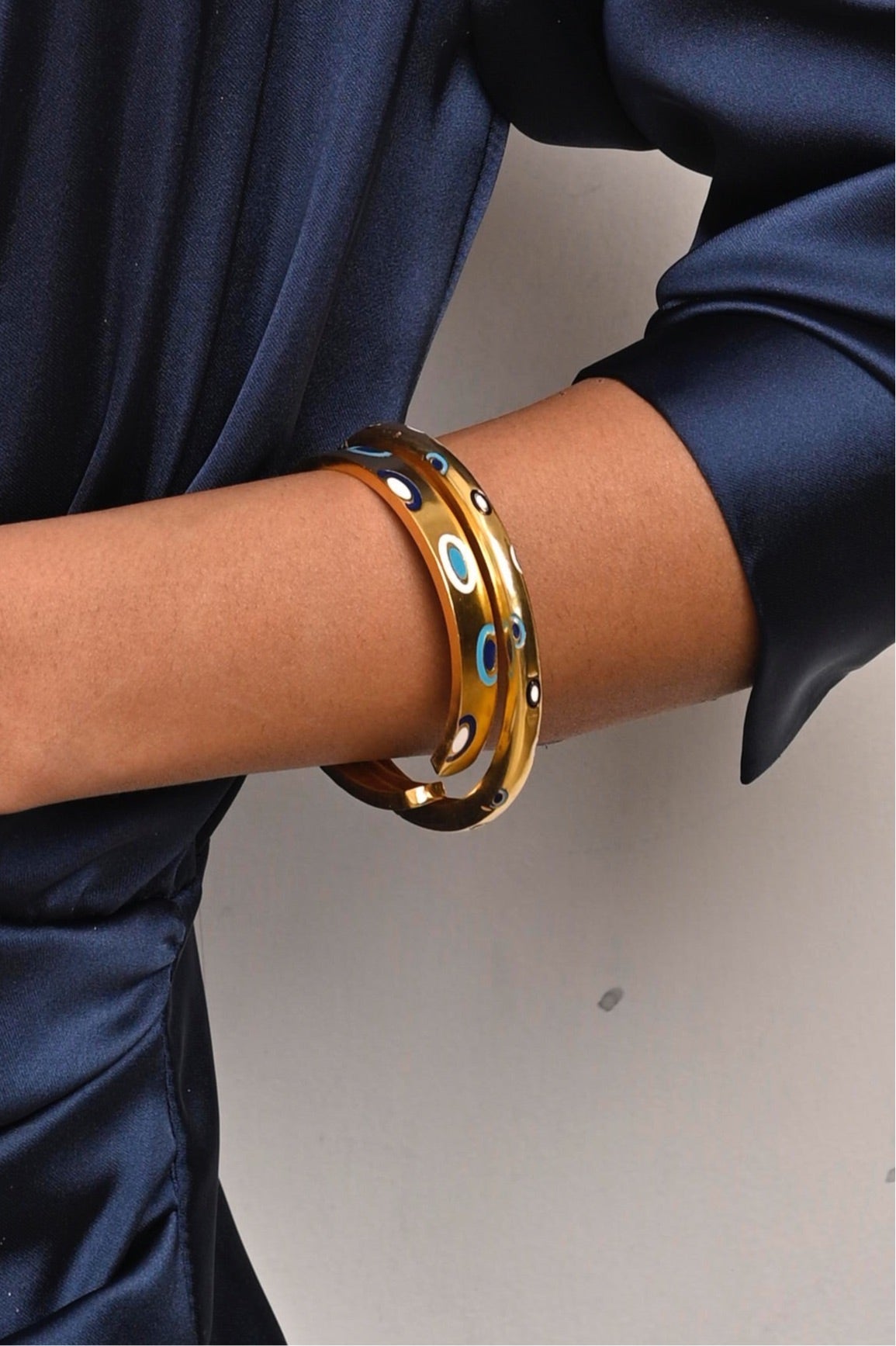 Bracelets - Women