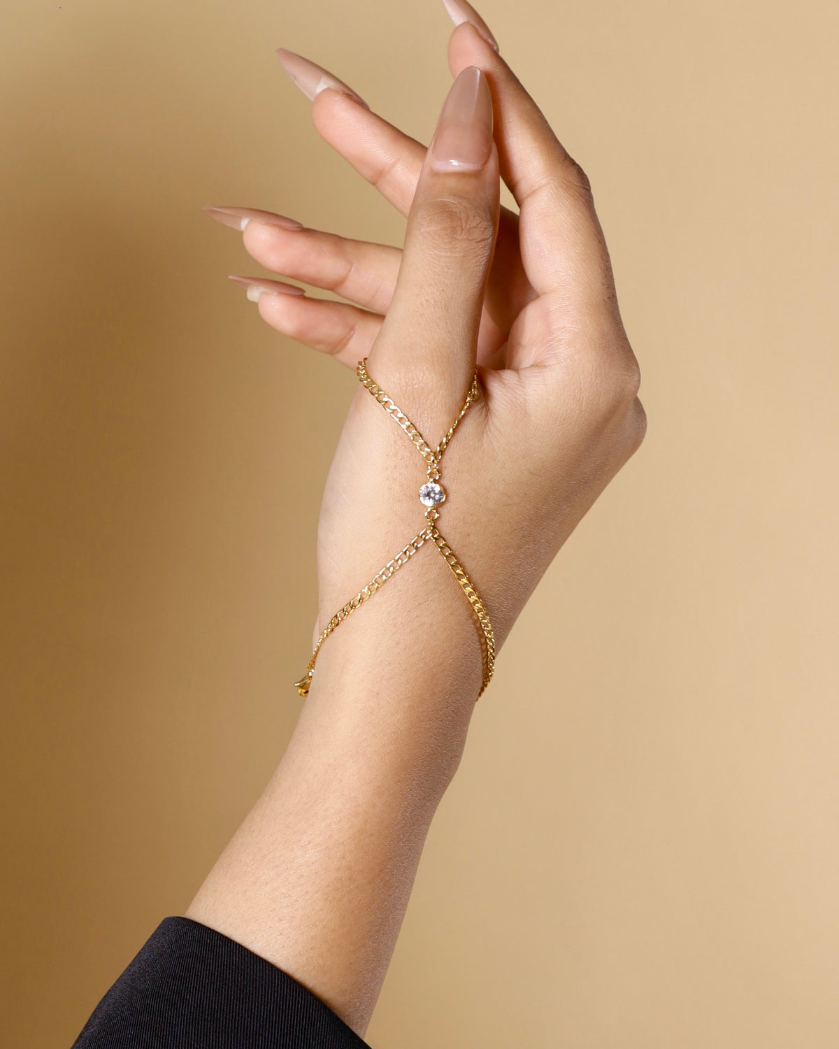Solitaire Hand Chain