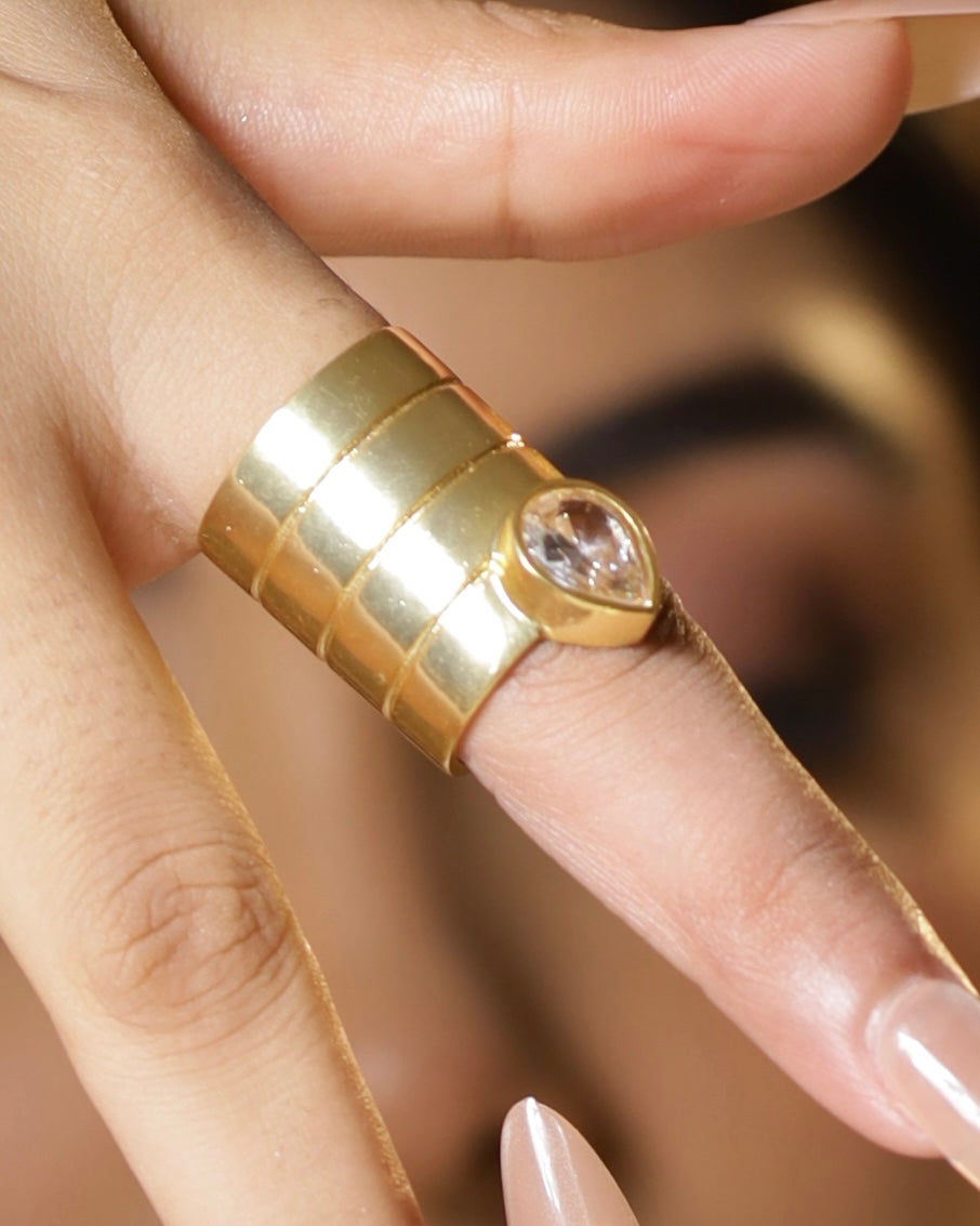 Ribbed Teardrop Band
