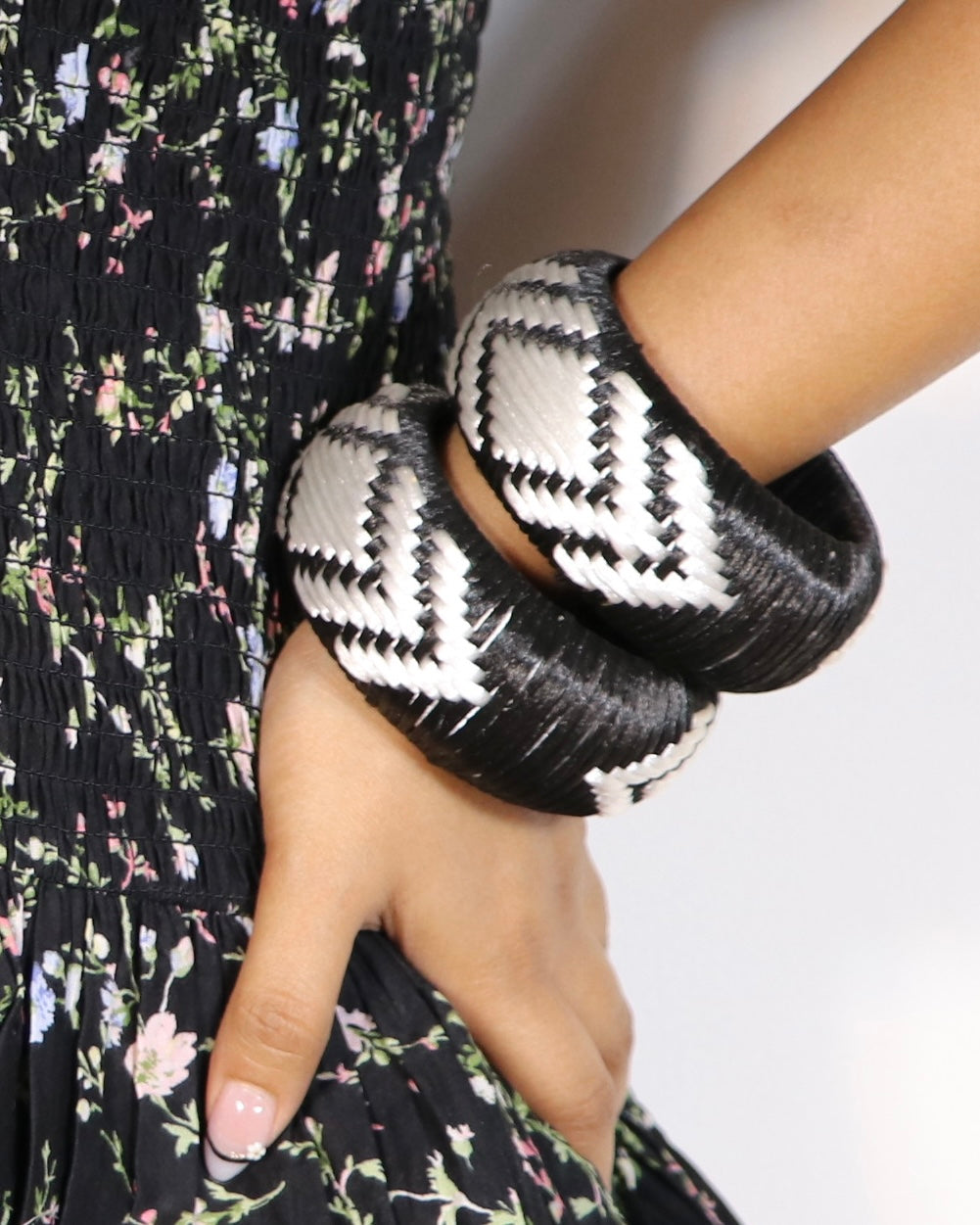Noir Weave (single bangle)